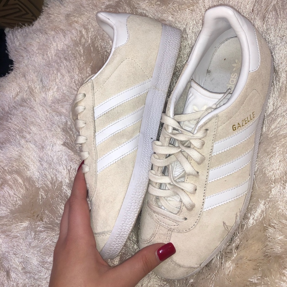 Adidas Gazelle Shoes